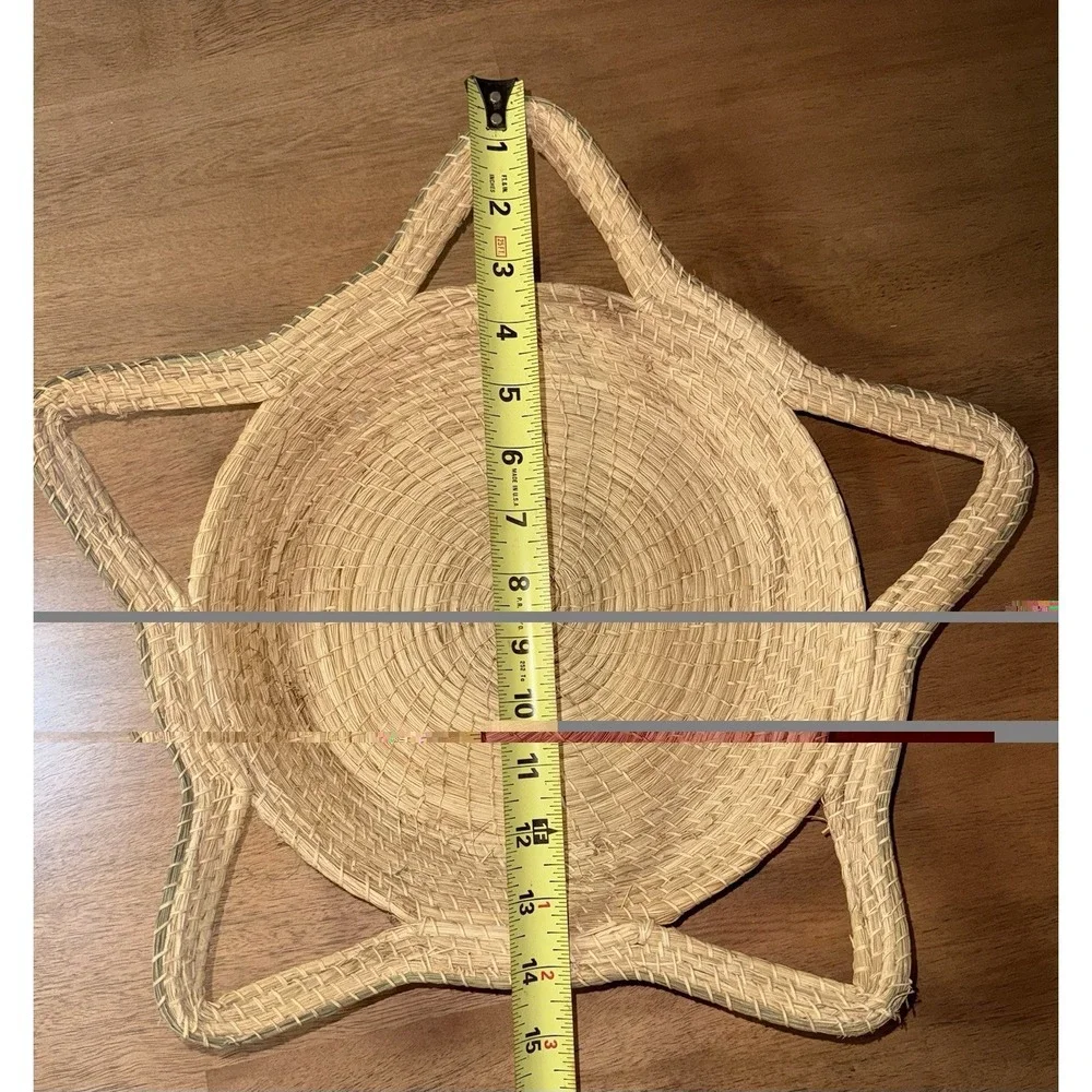 Handwoven Star Shaped Seagrass Basket Tray Boho Decorative Wall Hanging 15 Inch